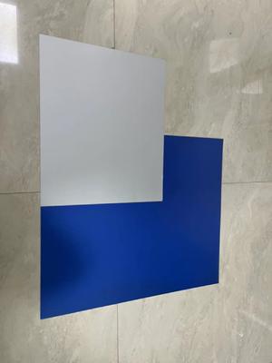 22-25초 생산 시간과 10만-20만 인쇄 수명을 가진 백색 무현상 CTP 플레이트로 빠른 인쇄 작업에 적합